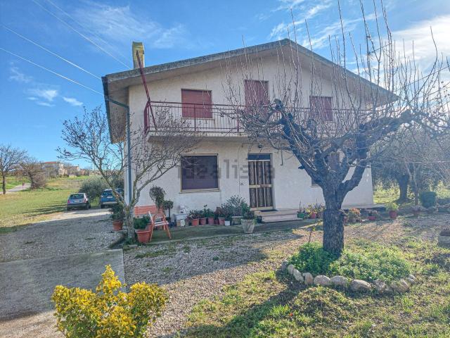 Casa in vendita a Sant'eusanio Del Sangro, Abruzzo