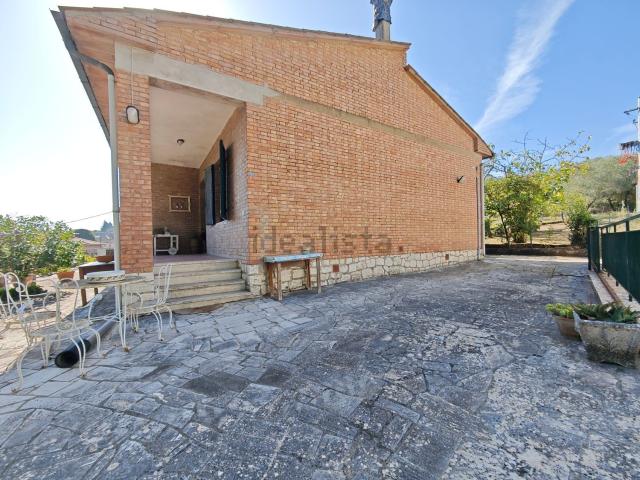 Casa in vendita a Costalpino, Siena