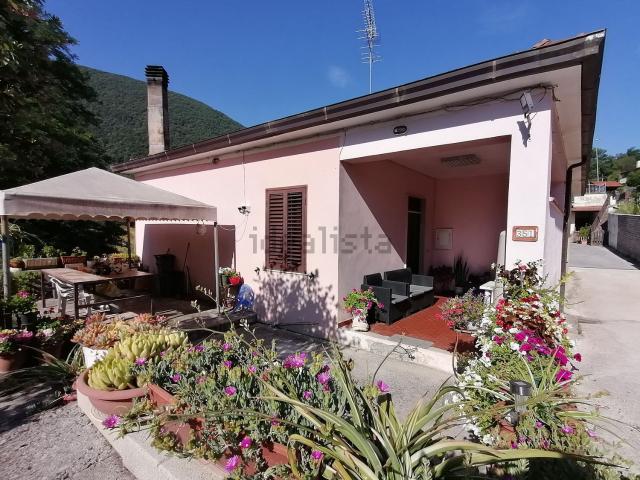 Casa in vendita a Ceccano, Lazio