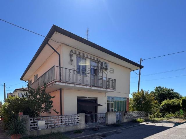 Casa in vendita a Porto Tolle, Ca' Tiepolo