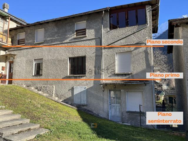 Casa in vendita a Lanzada, Sondrio