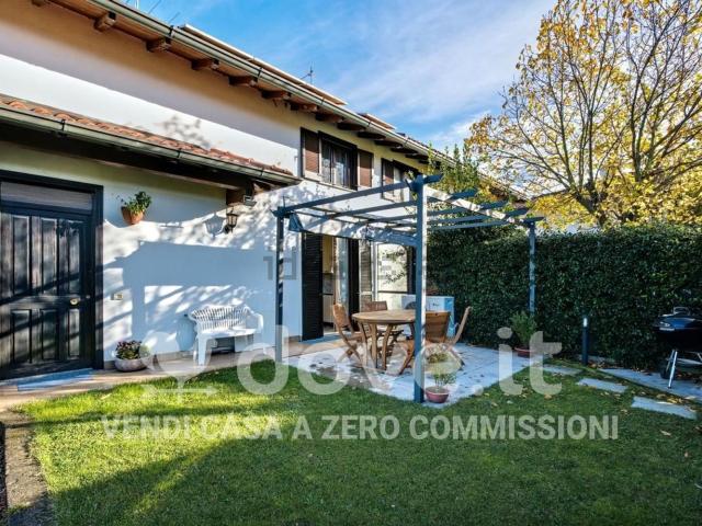 Casa in vendita a Monte Arese, Faloppio