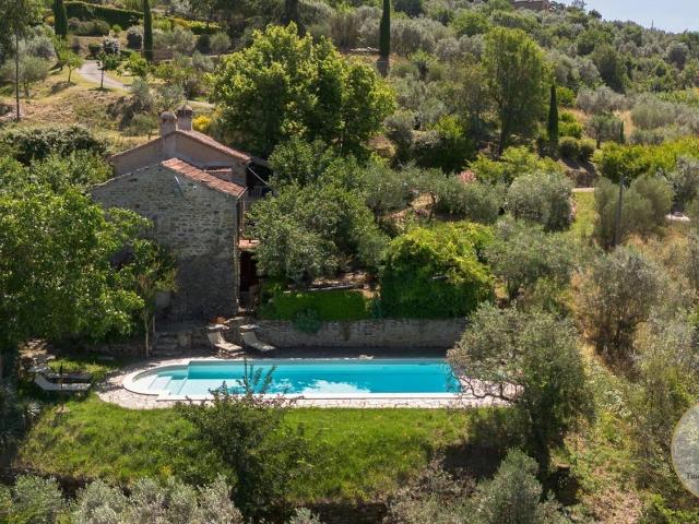 Casa in vendita a Cortona