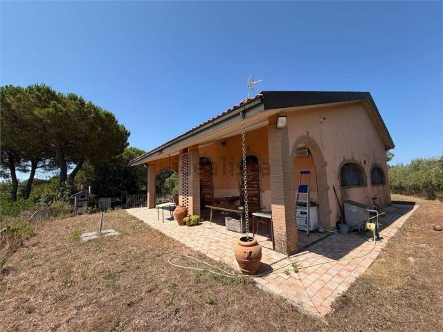Casa in vendita a Rosignano Marittimo, Toscana