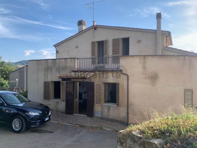 Casa in vendita a Cinigiano, Toscana
