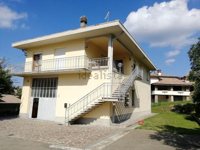 Casa in vendita a Appennino Reggiano, Re