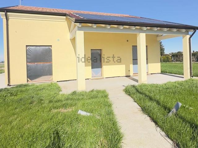 Casa in vendita a Lendinara, Veneto