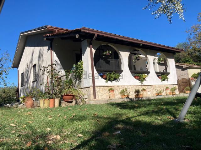 Casa in vendita a Aquino, Lazio