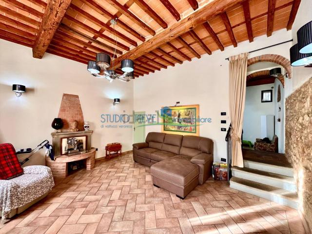 Casa in vendita a Montevettolini, Toscana