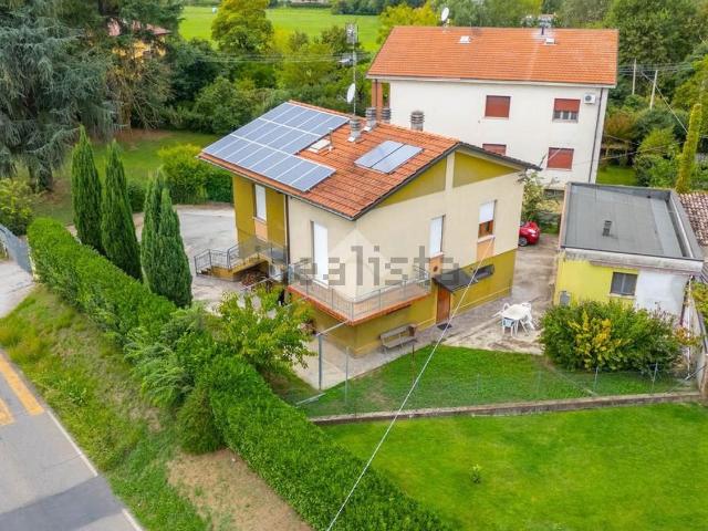 Casa in vendita a Val d’Enza, Re