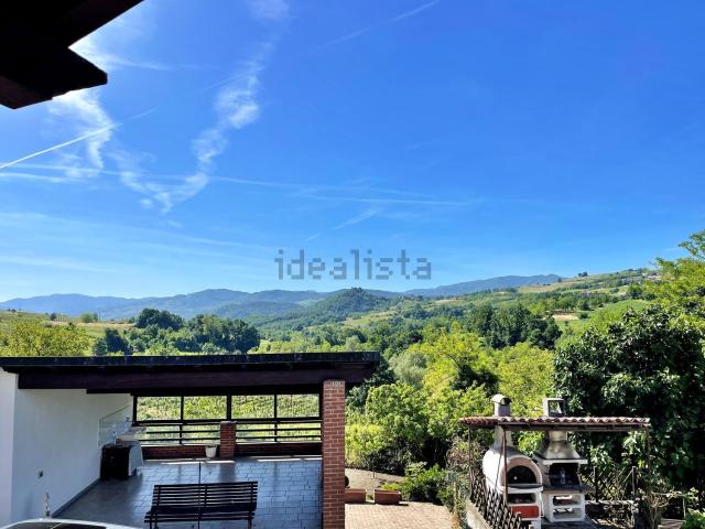 Casa in vendita a Colli Verdi, Pometo