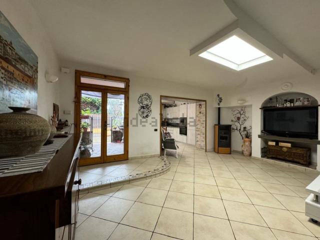 Casa in vendita a Scandicci, Toscana