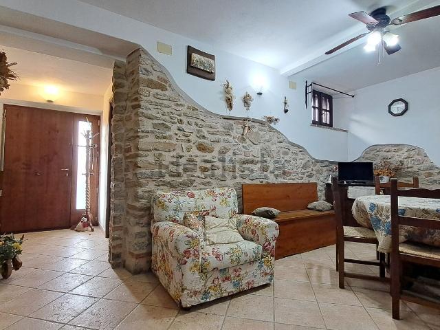 Casa in vendita a Cinigiano, Toscana