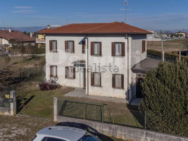 Casa in vendita a Portogruaro, Veneto