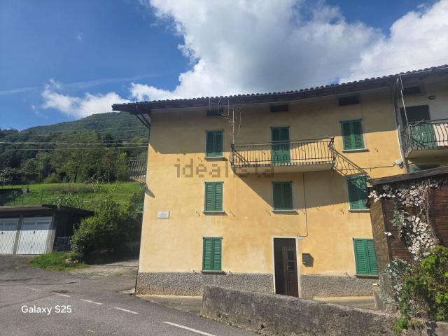 Casa in vendita a Comunità Montana della Valle Brembana, San Giovanni Bianco