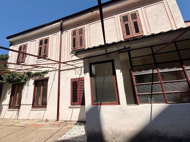 Casa in vendita a Roiano-Gretta-Barcola-Cologna-Scorcola, Villa Opicina