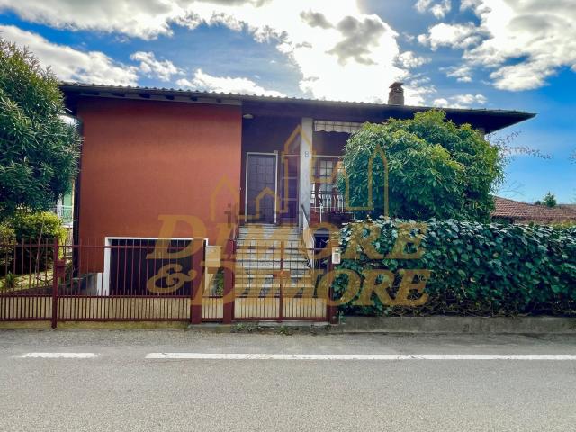 Casa in vendita a Comunità Montana Valli del Verbano, Maccagno