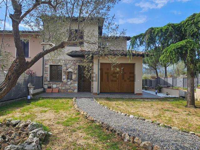 Casa in vendita a Altopascio, Toscana