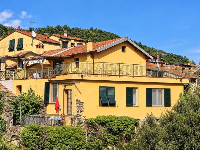 Casa in vendita a Ortovero, Savona