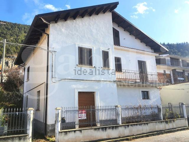Casa in vendita a Pescina, Abruzzo