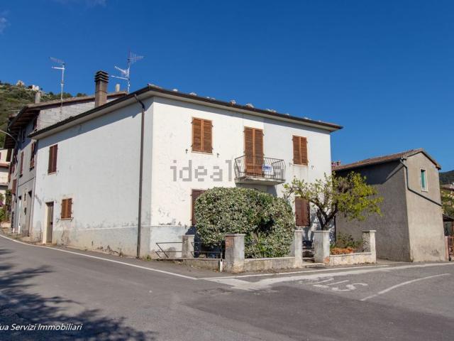 Casa in vendita a Guardea, Umbria