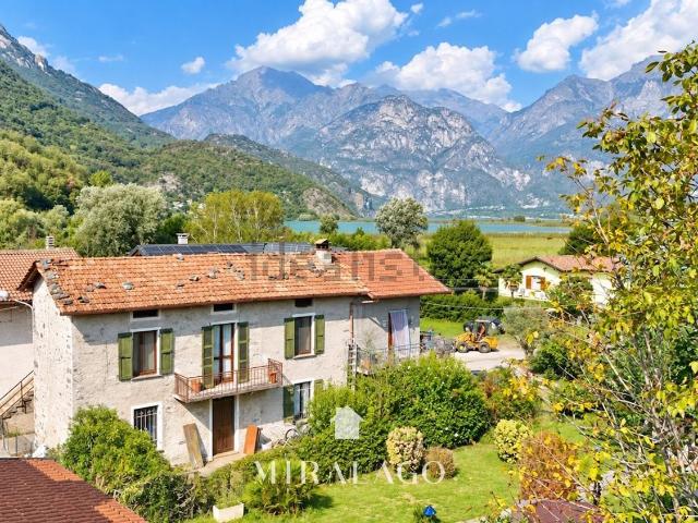 Casa in vendita a Sorico, Lombardia