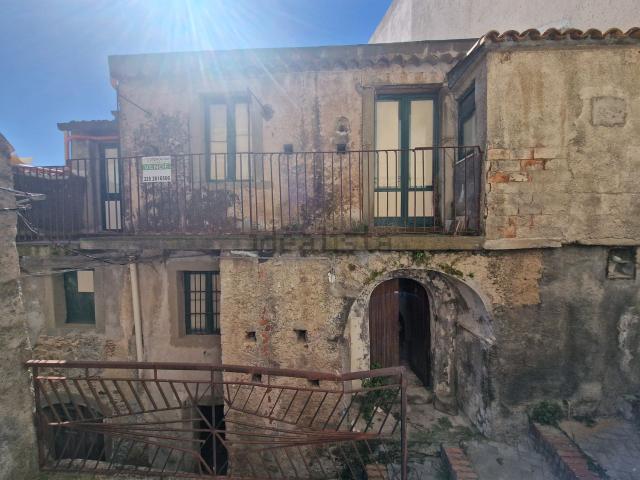 Casa in vendita a Motta Camastra, Sicilia
