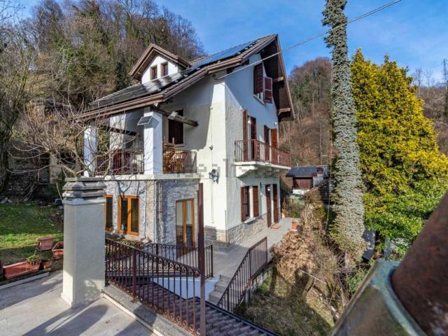 Casa in vendita a Comunità Montana della Valle Brembana, Val Brembilla