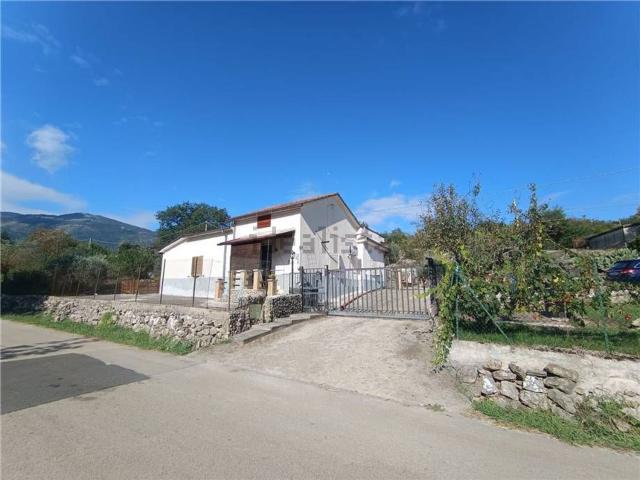 Casa in vendita a Esperia, Lazio