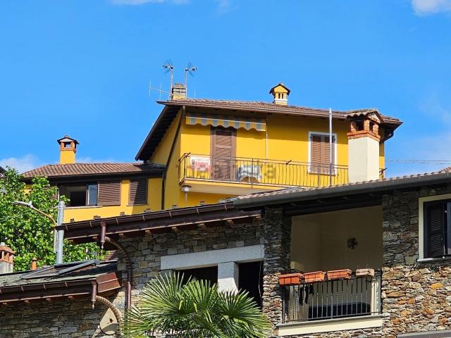 Casa in vendita a Colico, Lombardia