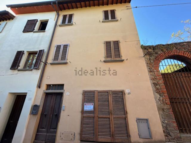 Casa in vendita a Palazzo Del Pero, Toscana