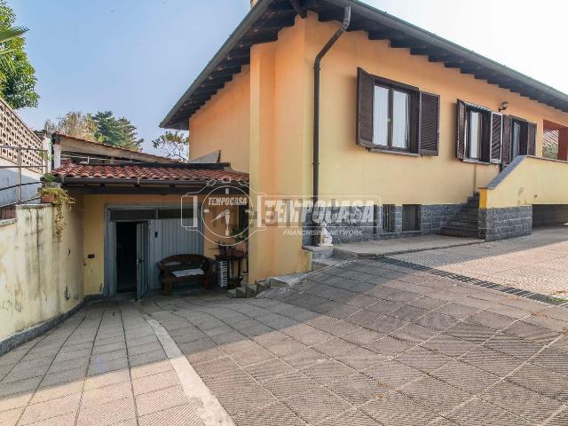 Casa in vendita a Gorla Maggiore, Lombardia