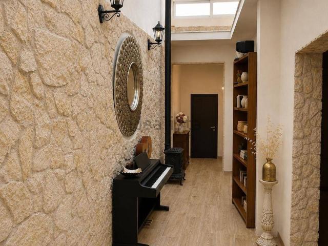 Casa in vendita a Solarino, Siracusa