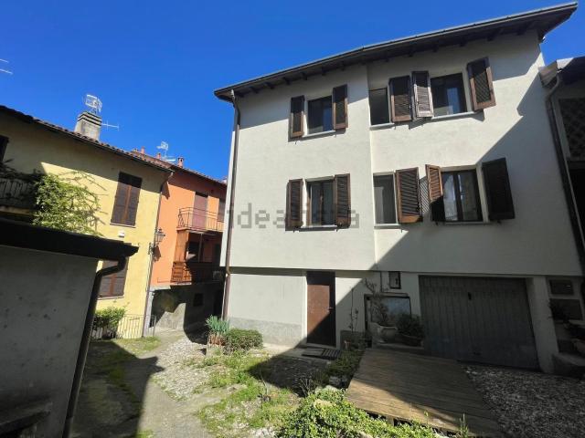 Casa in vendita a Galbiate, Lombardia