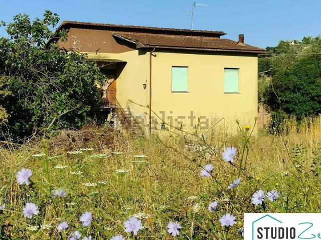 Casa in vendita a Amelia, Umbria