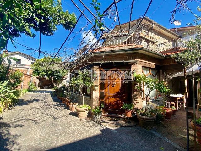Casa in vendita a San Carlo, Marina Di Massa