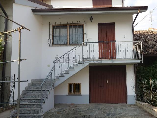 Casa in vendita a Canneto Sotto, Gazzola