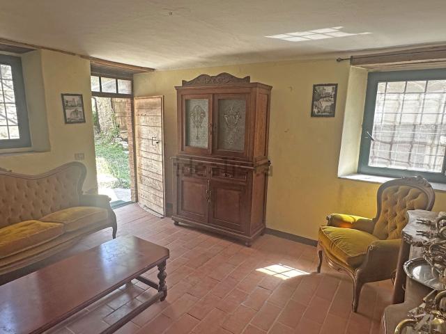 Casa in vendita a Bettola, Reggio Emilia