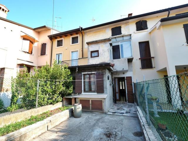 Casa in vendita a Lazise, Veneto