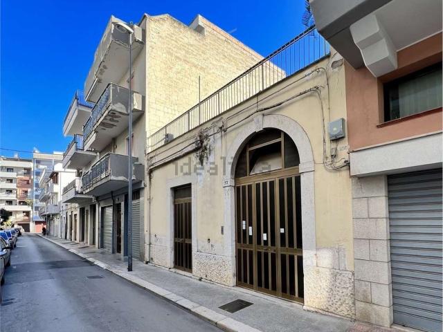 Casa in vendita a Puglia, Barletta-andria-trani