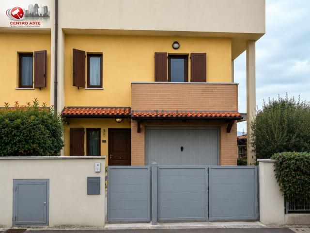 Casa in vendita a Unione di Comuni della Romagna Forlivese, Quattro