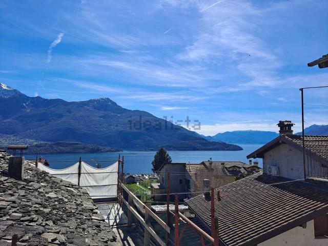 Casa in vendita a Vercana, Lombardia