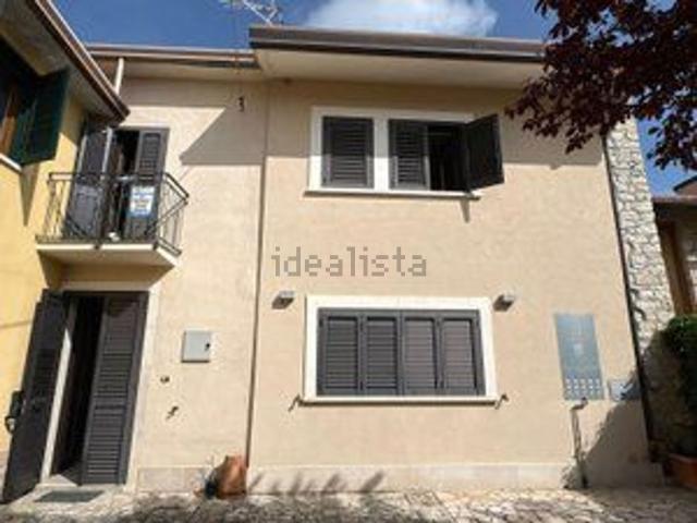 Casa in vendita a Pietrelcina, Campania