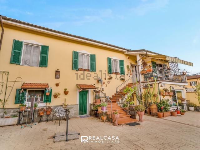 Casa in vendita a Brugnato, La Spezia