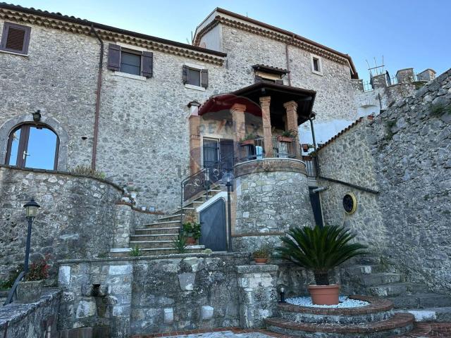 Casa in vendita a Montaquila, Molise