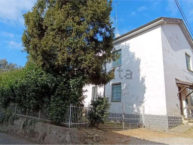 Casa in vendita a Codevilla, Lombardia