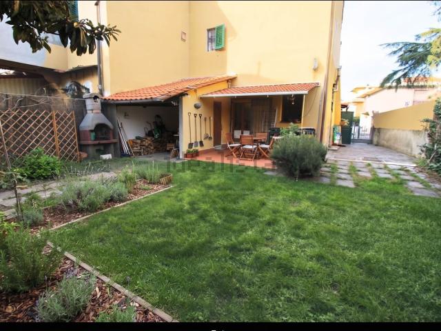Casa in vendita a San Lorenzo, Campi Bisenzio