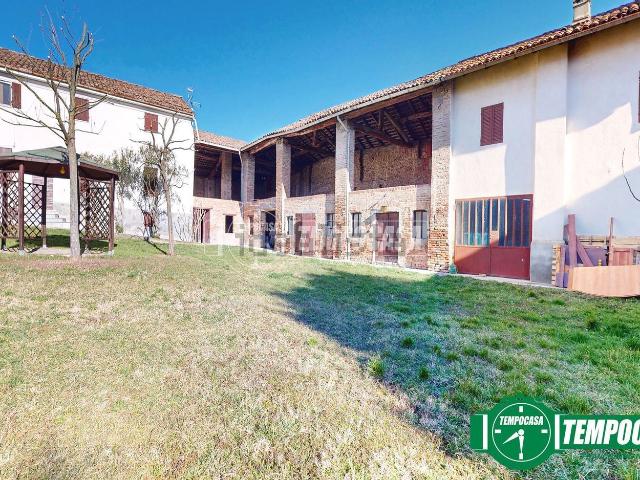 Casa in vendita a Piemonte, Alessandria