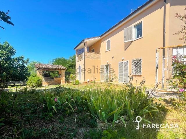 Casa in vendita a Teramo, Abruzzo