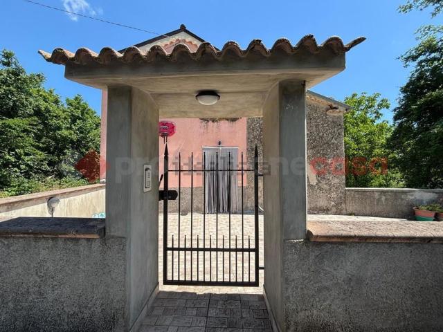 Casa in vendita a Sepino, Molise